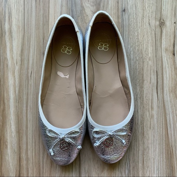 ANDREW STEVENS Cara Silver Leather Ballet Flats Women's Size 7 - Picture 3 of 7